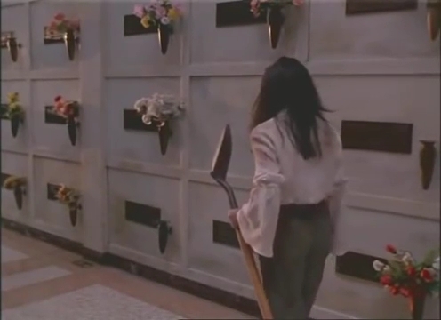 Charmed-Online-dot-nl_AlmostDead9049.jpg Charmed-Online-dot-nl_AlmostDead9049.jpg