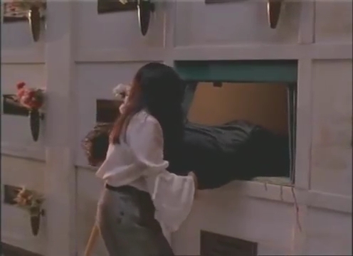 Charmed-Online-dot-nl_AlmostDead9098.jpg Charmed-Online-dot-nl_AlmostDead9098.jpg