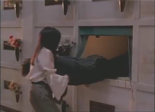 Charmed-Online-dot-nl_AlmostDead9099.jpg Charmed-Online-dot-nl_AlmostDead9099.jpg