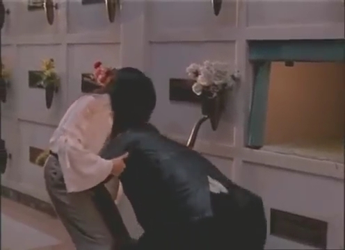 Charmed-Online-dot-nl_AlmostDead9108.jpg Charmed-Online-dot-nl_AlmostDead9108.jpg