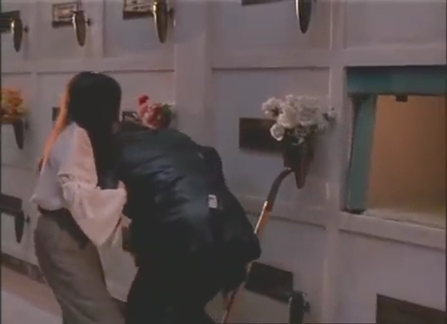 Charmed-Online-dot-nl_AlmostDead9110.jpg Charmed-Online-dot-nl_AlmostDead9110.jpg