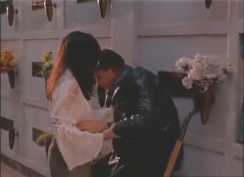 Charmed-Online-dot-nl_AlmostDead9116.jpg Charmed-Online-dot-nl_AlmostDead9116.jpg