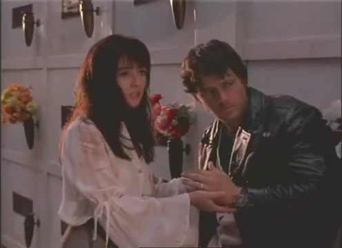 Charmed-Online-dot-nl_AlmostDead9147.jpg Charmed-Online-dot-nl_AlmostDead9147.jpg