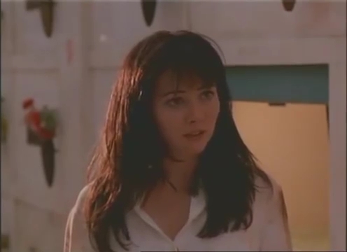 Charmed-Online-dot-nl_AlmostDead9231.jpg Charmed-Online-dot-nl_AlmostDead9231.jpg