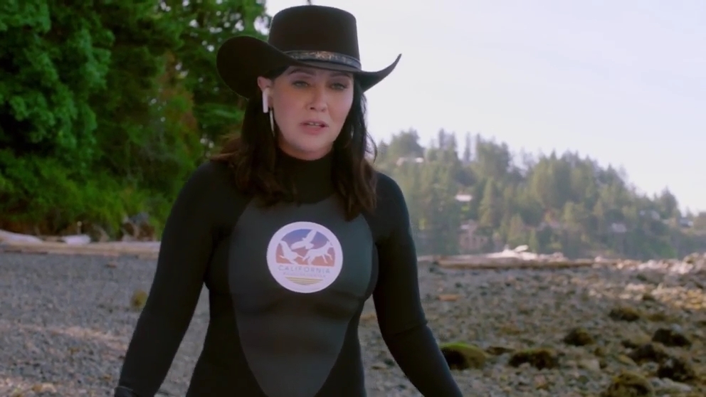 charmed-online-dot-nl_BH90210-1x02-01356.jpg