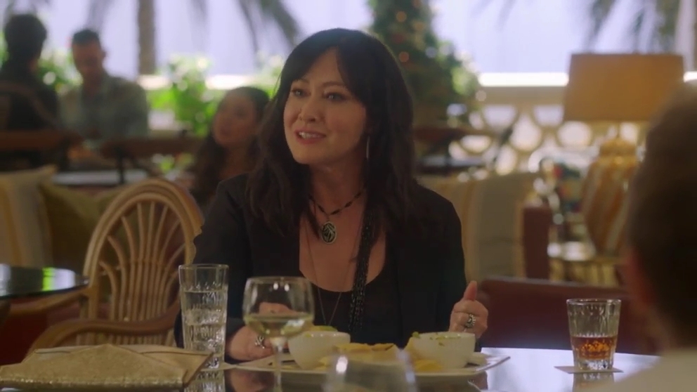 Charmed-Online-dot-nl_BH90210-1x05-00421.jpg