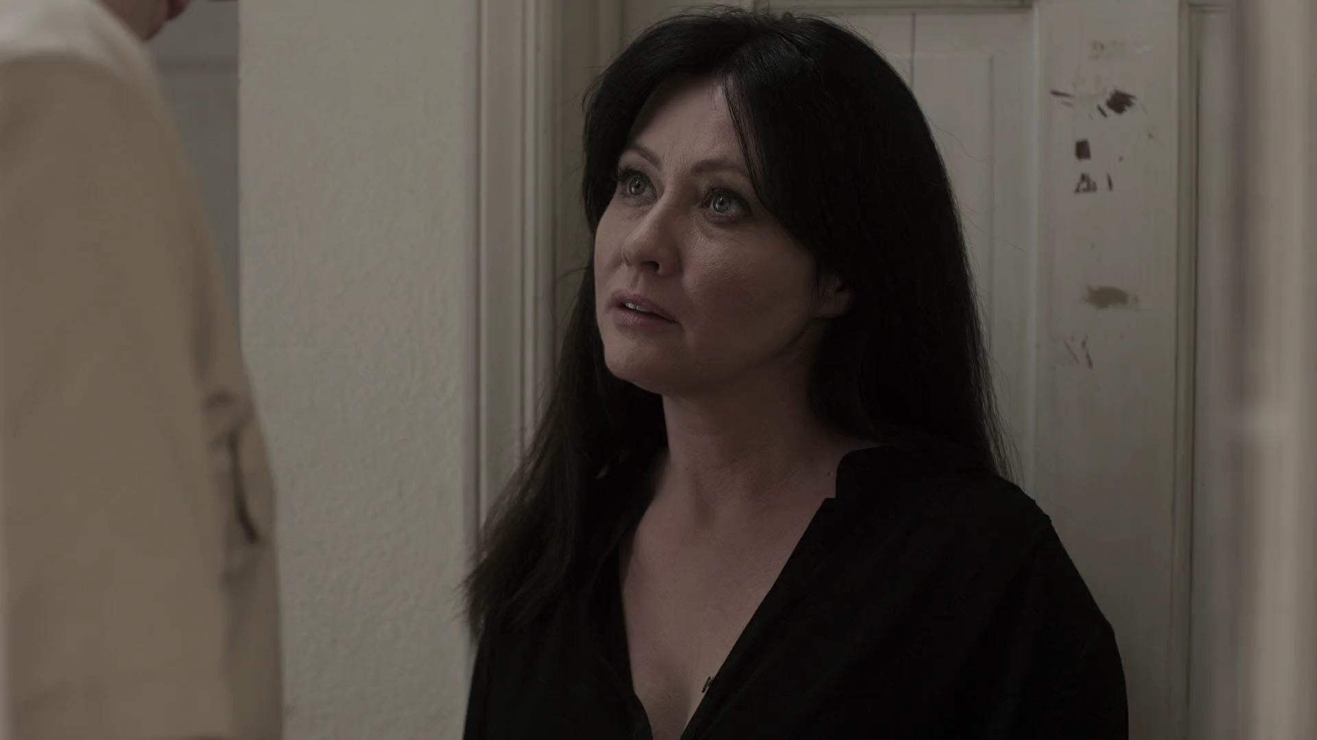 Charmed-Online-dot-net_BloodLakeAttackoftheKillerLampreys2200.jpg Charmed-Online-dot-net_BloodLakeAttackoftheKillerLampreys2200.jpg