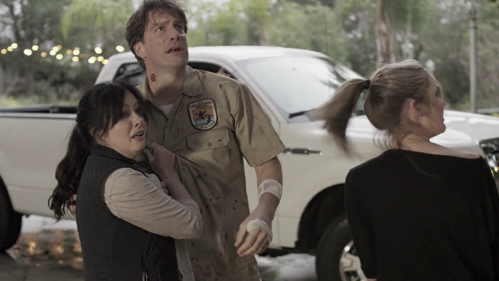 Charmed-Online-dot-net_BloodLakeAttackoftheKillerLampreys3938.jpg Charmed-Online-dot-net_BloodLakeAttackoftheKillerLampreys3938.jpg