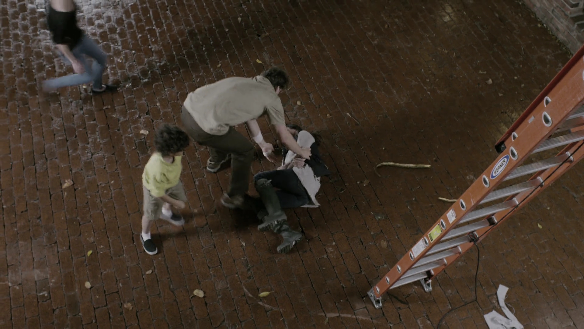 Charmed-Online-dot-net_BloodLakeAttackoftheKillerLampreys4154.jpg Charmed-Online-dot-net_BloodLakeAttackoftheKillerLampreys4154.jpg