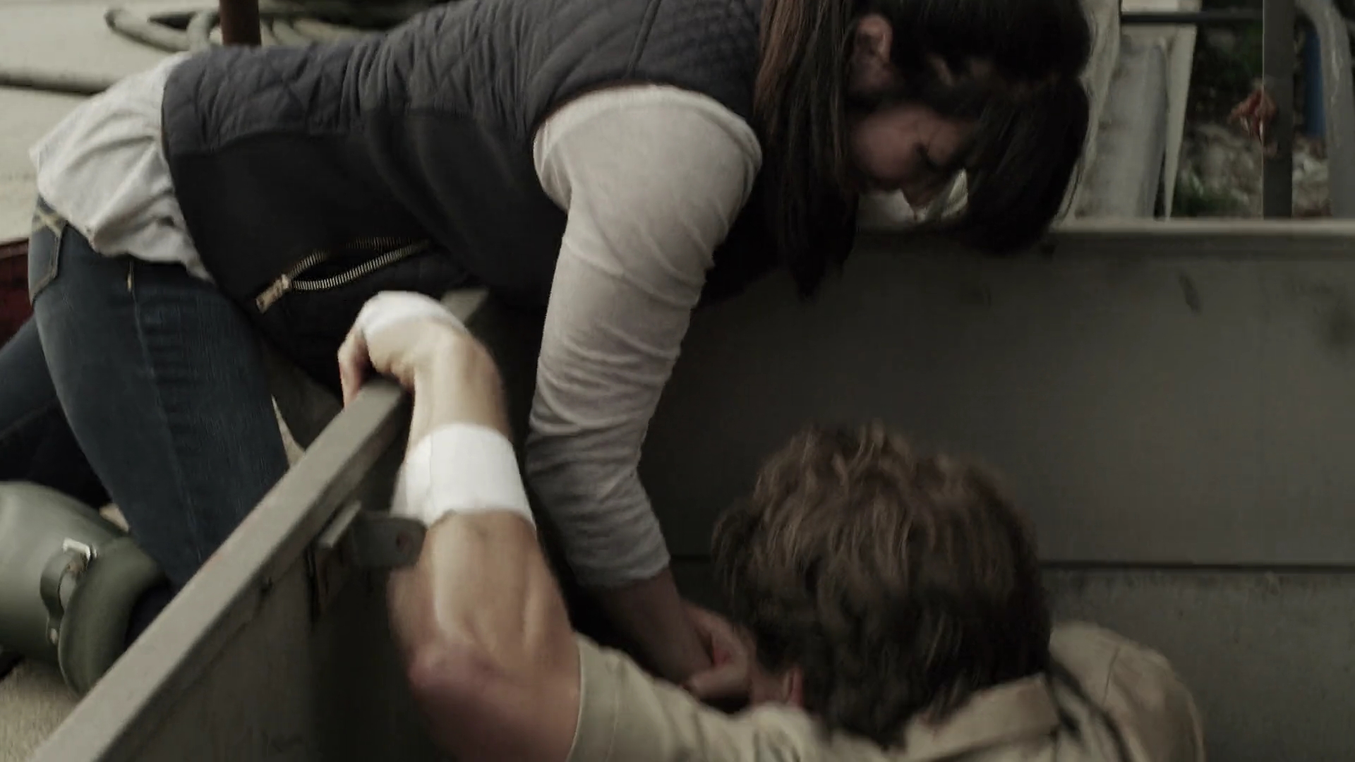 Charmed-Online-dot-net_BloodLakeAttackoftheKillerLampreys4617.jpg Charmed-Online-dot-net_BloodLakeAttackoftheKillerLampreys4617.jpg