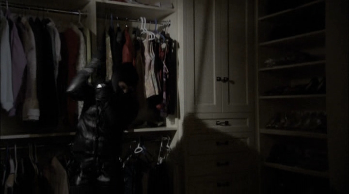 Charmed-Online-dot-net_ChristmasCarper0033.jpg