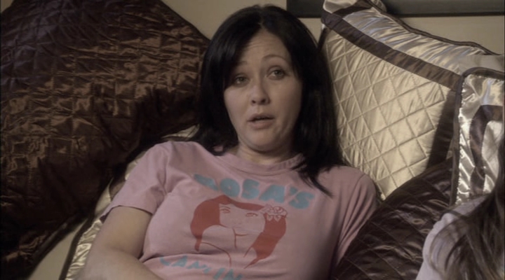 Charmed-Online-dot-net_ChristmasCarper0791.jpg