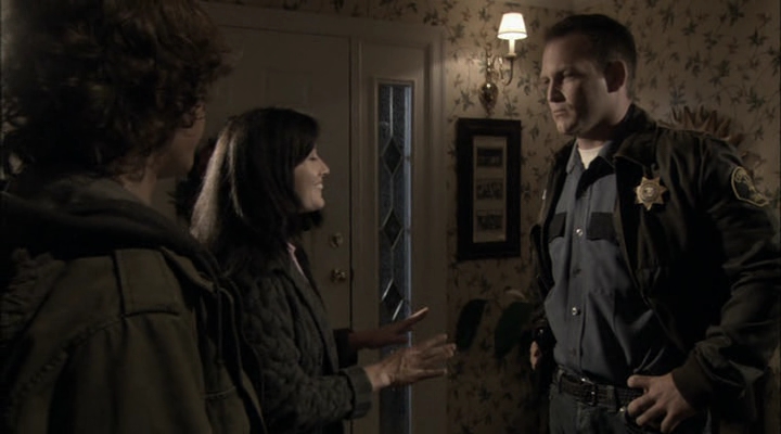 Charmed-Online-dot-net_ChristmasCarper1020.jpg Charmed-Online-dot-net_ChristmasCarper1020.jpg