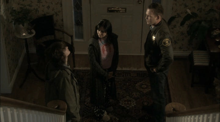 Charmed-Online-dot-net_ChristmasCarper1028.jpg