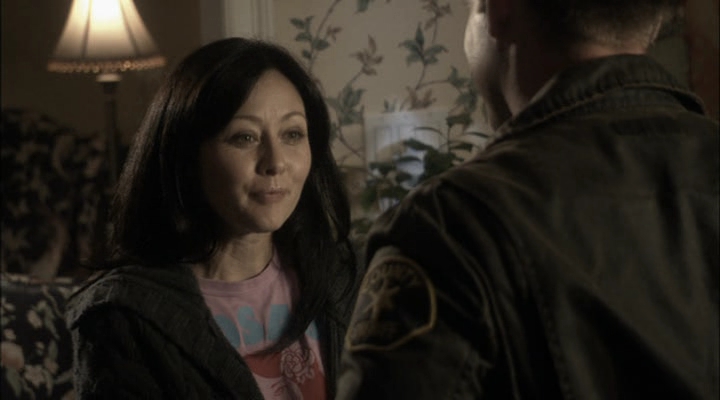 Charmed-Online-dot-net_ChristmasCarper1041.jpg Charmed-Online-dot-net_ChristmasCarper1041.jpg