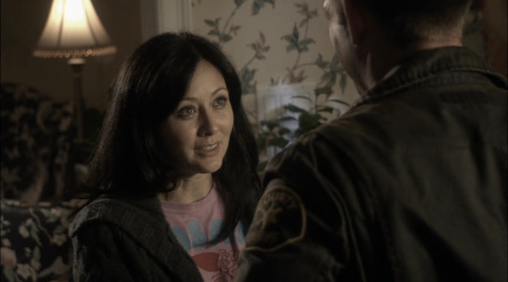 Charmed-Online-dot-net_ChristmasCarper1050.jpg Charmed-Online-dot-net_ChristmasCarper1050.jpg