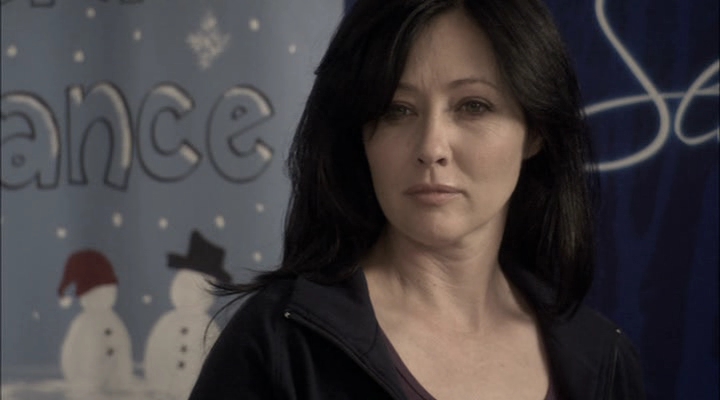 Charmed-Online-dot-net_ChristmasCarper1734.jpg Charmed-Online-dot-net_ChristmasCarper1734.jpg