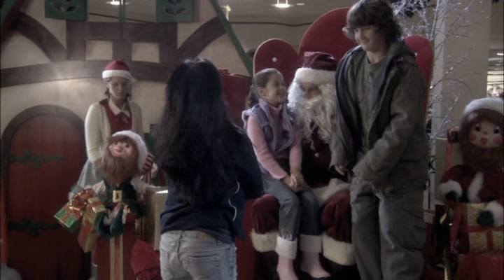 Charmed-Online-dot-net_ChristmasCarper1863.jpg Charmed-Online-dot-net_ChristmasCarper1863.jpg