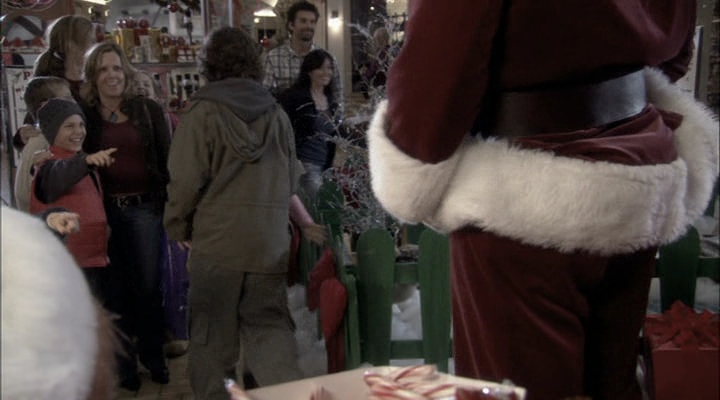 Charmed-Online-dot-net_ChristmasCarper1919.jpg Charmed-Online-dot-net_ChristmasCarper1919.jpg