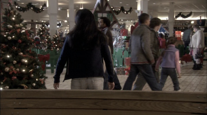 Charmed-Online-dot-net_ChristmasCarper1928.jpg Charmed-Online-dot-net_ChristmasCarper1928.jpg