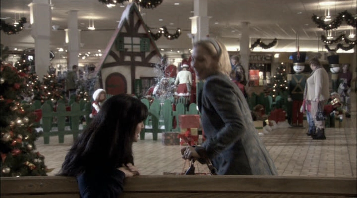 Charmed-Online-dot-net_ChristmasCarper2019.jpg Charmed-Online-dot-net_ChristmasCarper2019.jpg