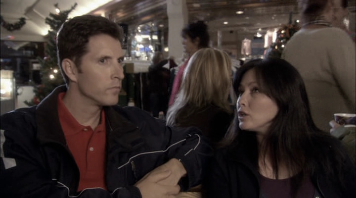 Charmed-Online-dot-net_ChristmasCarper2089.jpg Charmed-Online-dot-net_ChristmasCarper2089.jpg