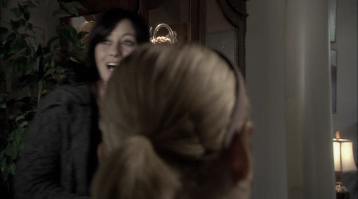 Charmed-Online-dot-net_ChristmasCarper2428.jpg