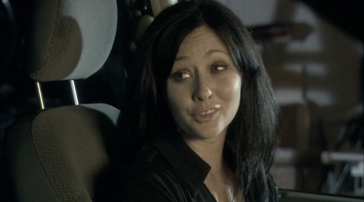 Charmed-Online-dot-net_ChristmasCarper3880.jpg Charmed-Online-dot-net_ChristmasCarper3880.jpg