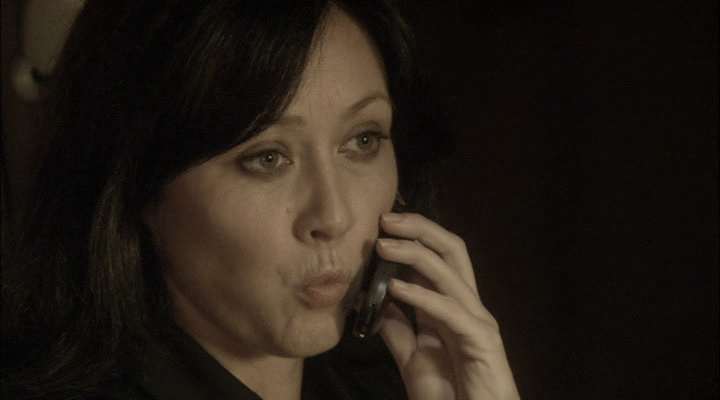 Charmed-Online-dot-net_ChristmasCarper4167.jpg