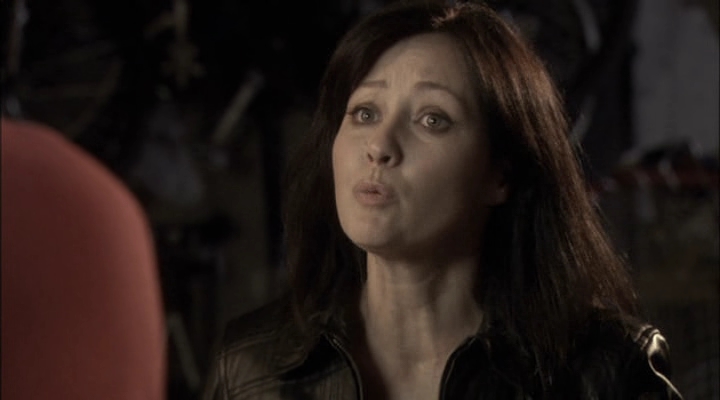 Charmed-Online-dot-net_ChristmasCarper4402.jpg Charmed-Online-dot-net_ChristmasCarper4402.jpg