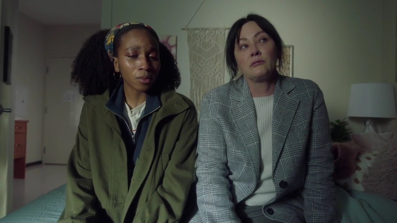 Charmed-Online-dot-nl_DyingToBelong3161.jpg Charmed-Online-dot-nl_DyingToBelong3161.jpg