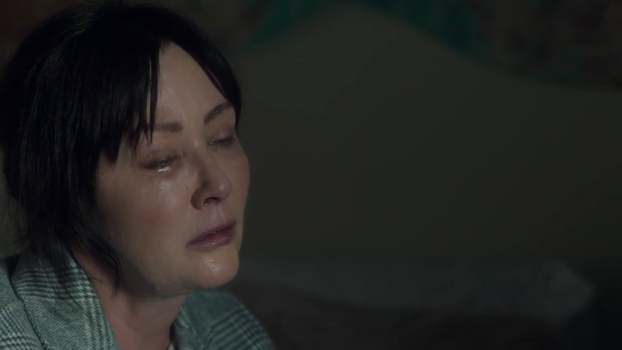 Charmed-Online-dot-nl_DyingToBelong3182.jpg Charmed-Online-dot-nl_DyingToBelong3182.jpg