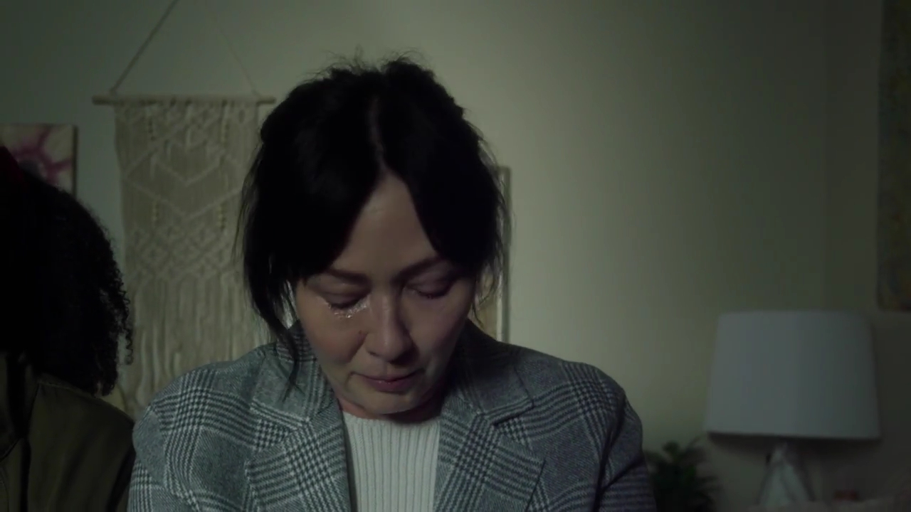 Charmed-Online-dot-nl_DyingToBelong3216.jpg Charmed-Online-dot-nl_DyingToBelong3216.jpg