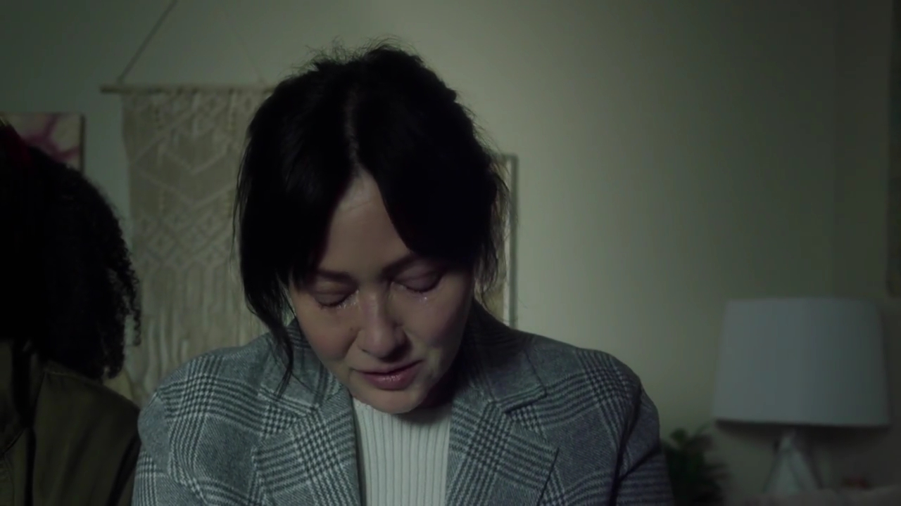 Charmed-Online-dot-nl_DyingToBelong3220.jpg Charmed-Online-dot-nl_DyingToBelong3220.jpg