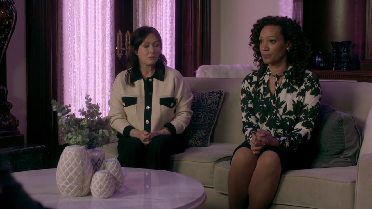 Charmed-Online-dot-nl_DyingToBelong3458.jpg Charmed-Online-dot-nl_DyingToBelong3458.jpg