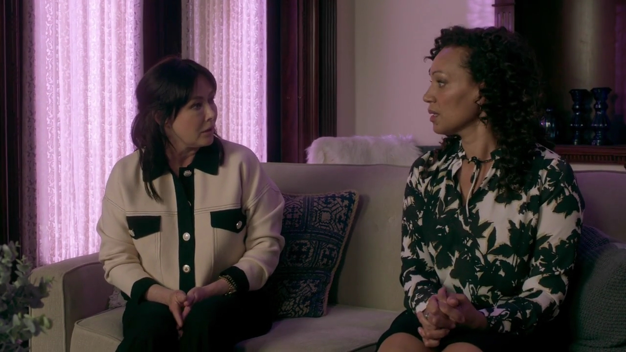 Charmed-Online-dot-nl_DyingToBelong3482.jpg Charmed-Online-dot-nl_DyingToBelong3482.jpg