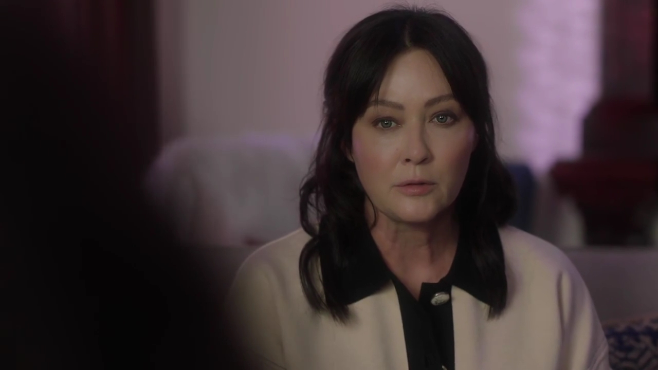 Charmed-Online-dot-nl_DyingToBelong3565.jpg Charmed-Online-dot-nl_DyingToBelong3565.jpg