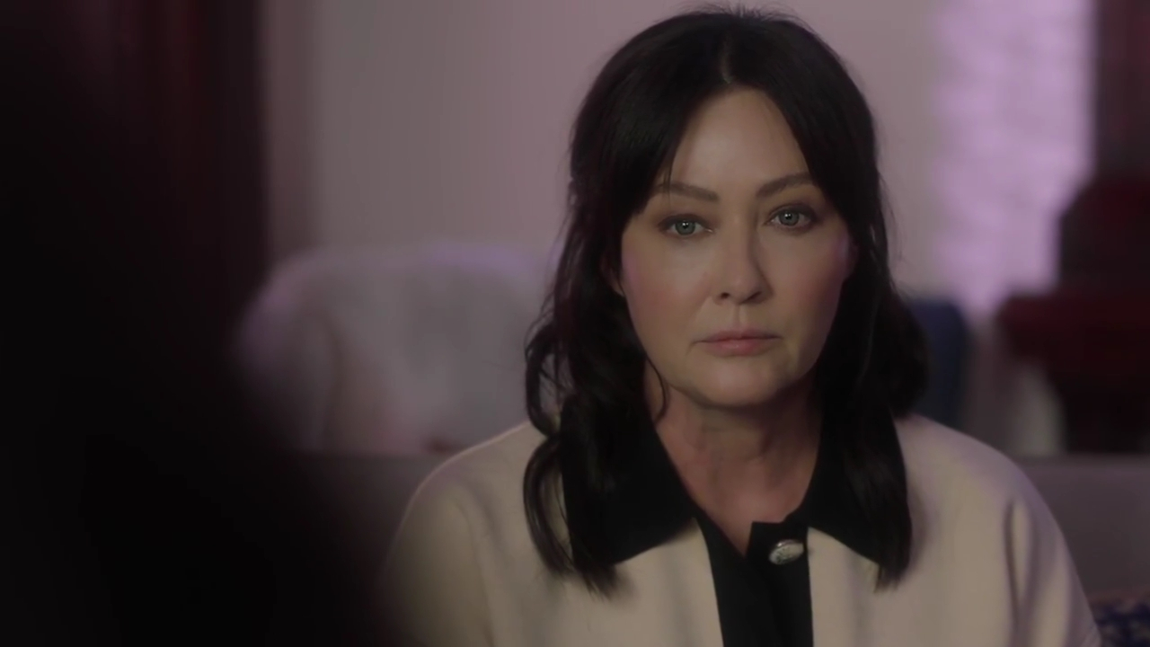 Charmed-Online-dot-nl_DyingToBelong3568.jpg Charmed-Online-dot-nl_DyingToBelong3568.jpg