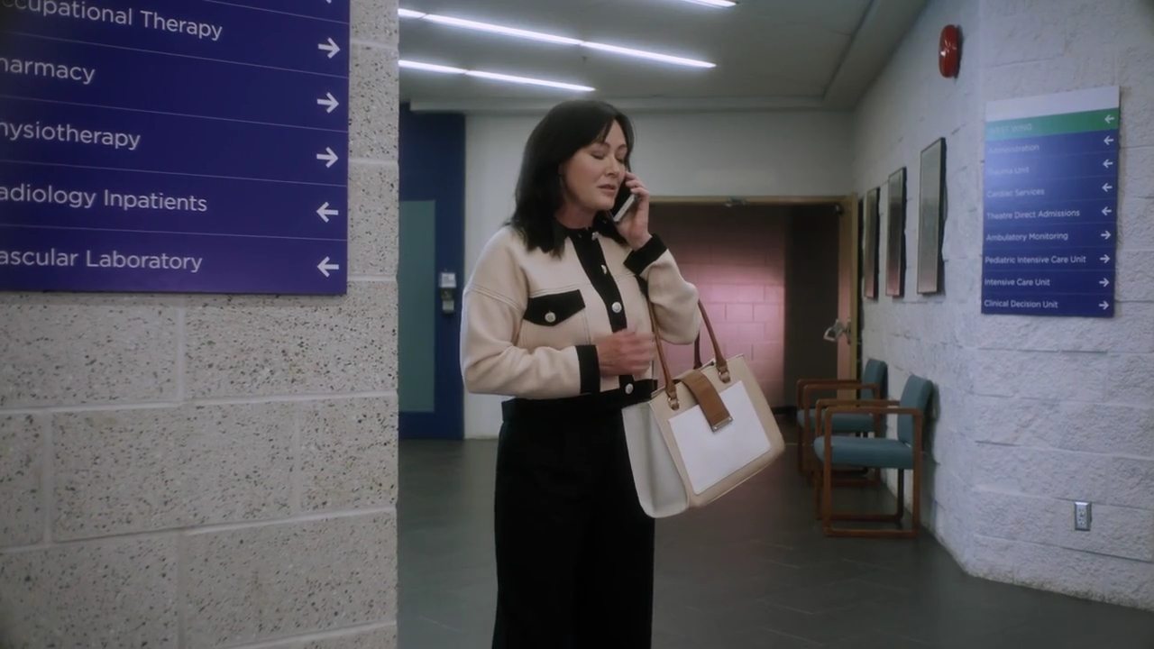 Charmed-Online-dot-nl_DyingToBelong3720.jpg Charmed-Online-dot-nl_DyingToBelong3720.jpg