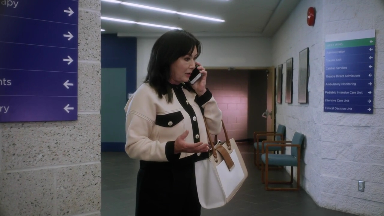 Charmed-Online-dot-nl_DyingToBelong3729.jpg Charmed-Online-dot-nl_DyingToBelong3729.jpg