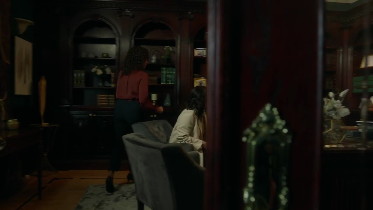 Charmed-Online-dot-nl_DyingToBelong3750.jpg Charmed-Online-dot-nl_DyingToBelong3750.jpg