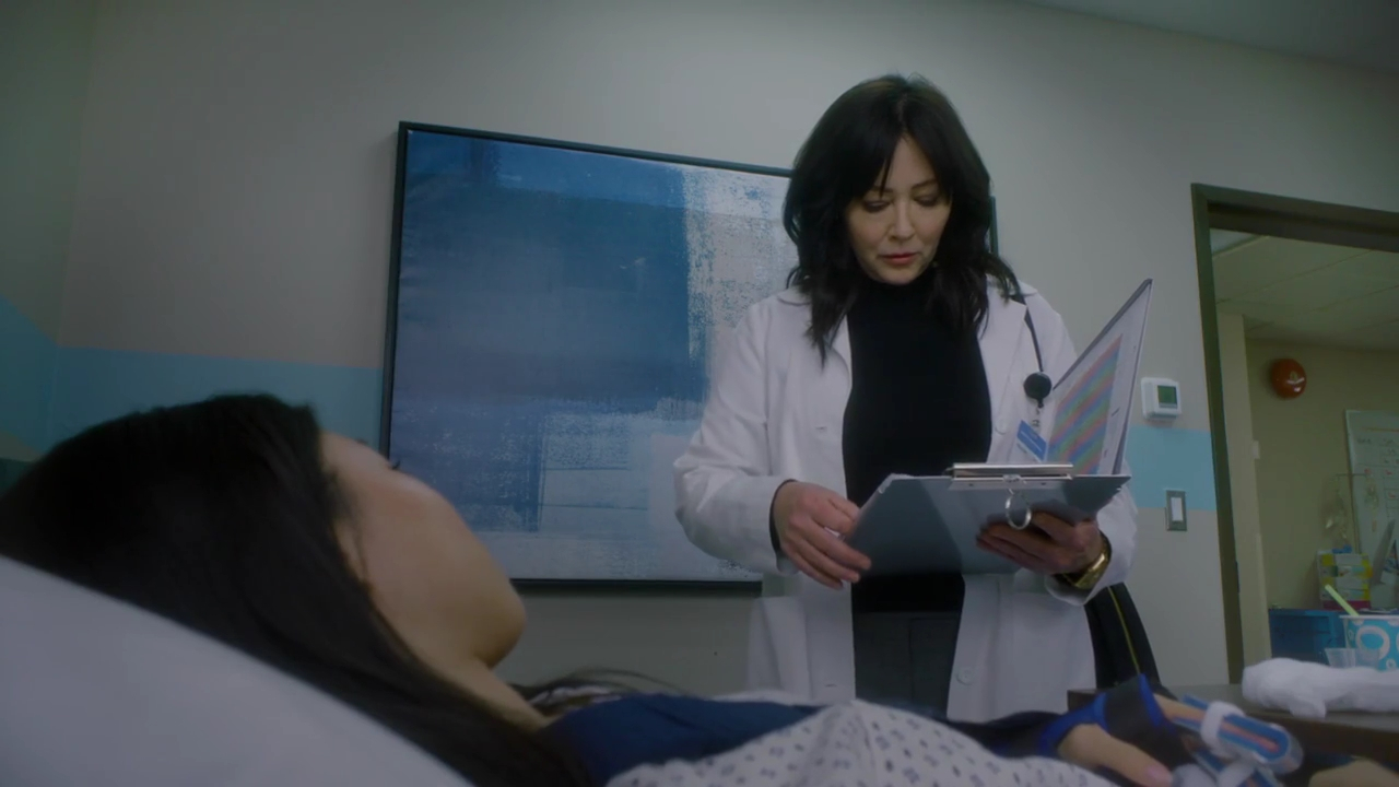 Charmed-Online-dot-nl_DyingToBelong4061.jpg Charmed-Online-dot-nl_DyingToBelong4061.jpg