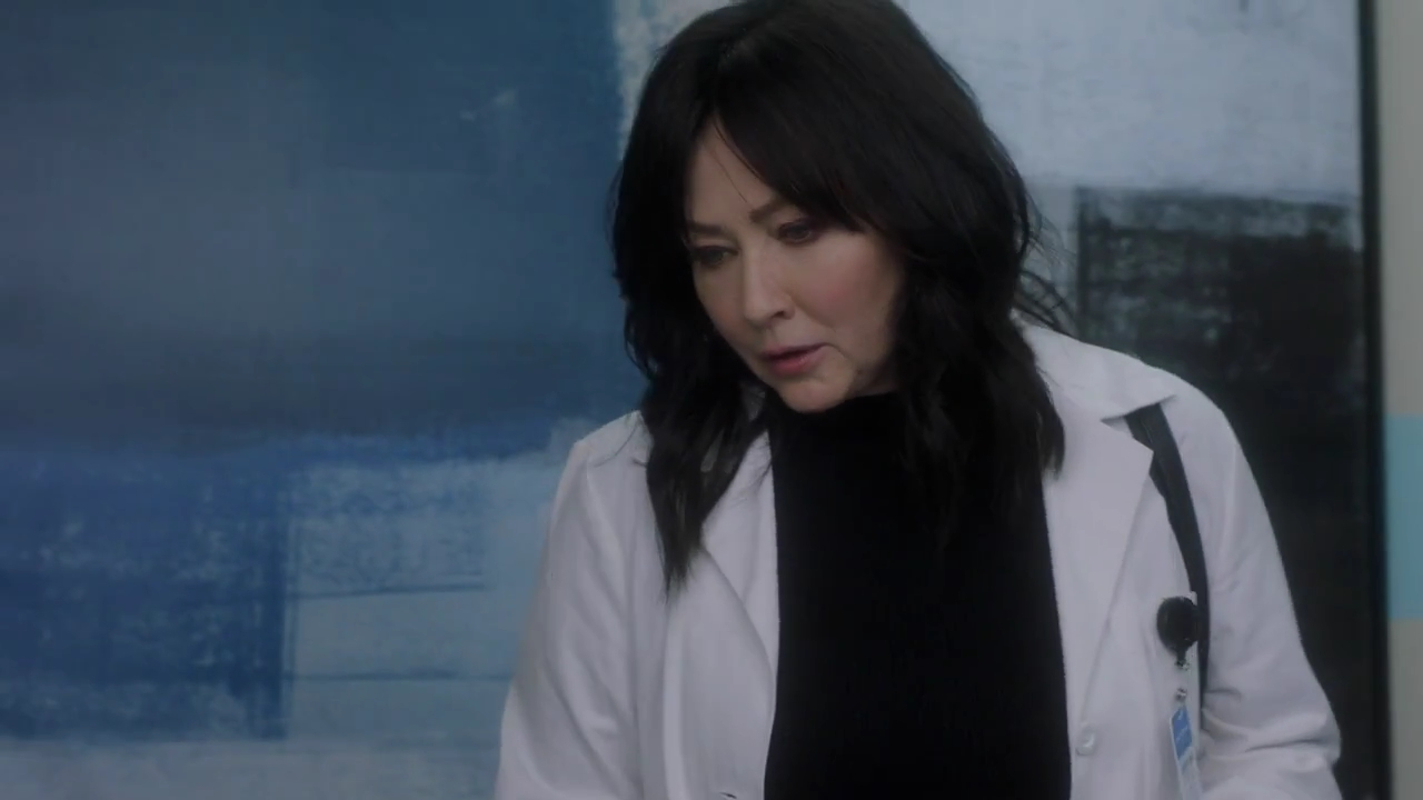 Charmed-Online-dot-nl_DyingToBelong4090.jpg Charmed-Online-dot-nl_DyingToBelong4090.jpg