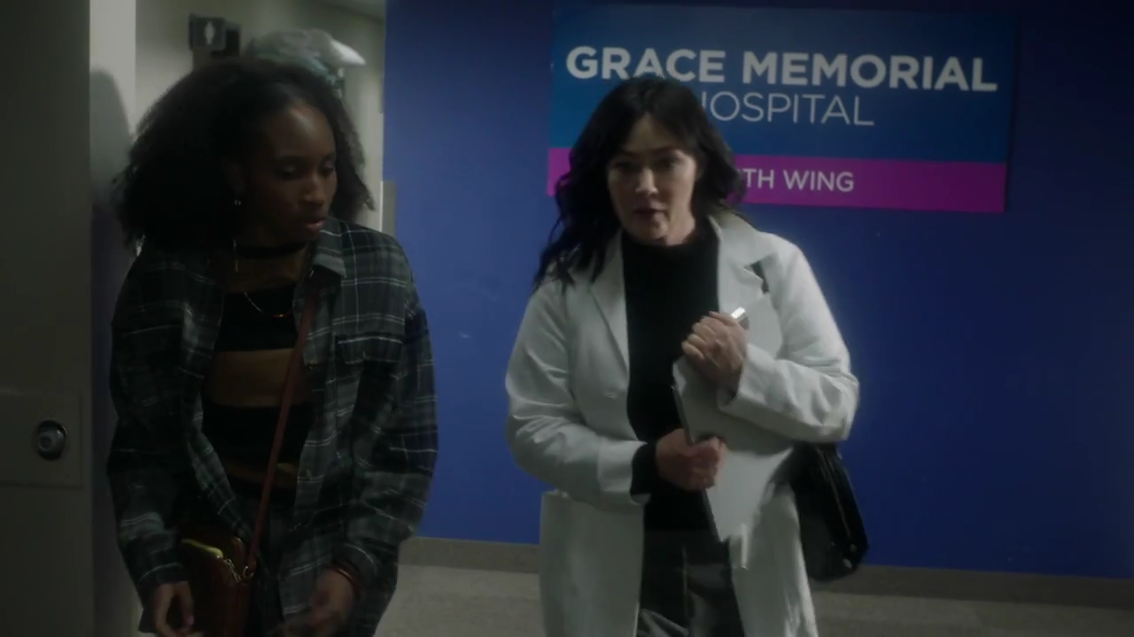 Charmed-Online-dot-nl_DyingToBelong4108.jpg Charmed-Online-dot-nl_DyingToBelong4108.jpg