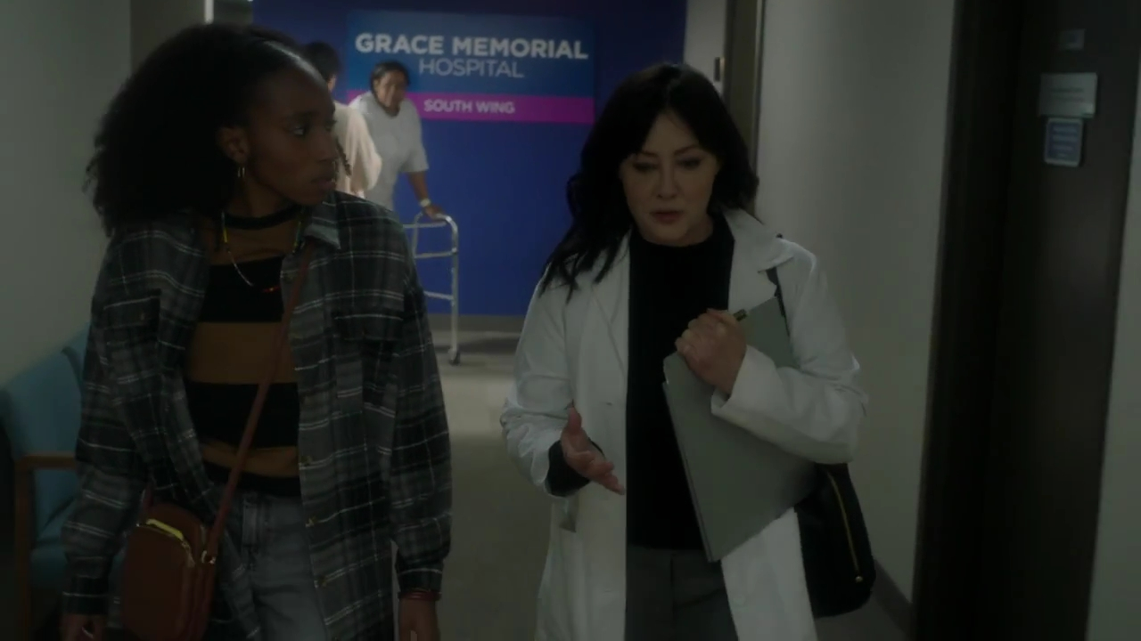 Charmed-Online-dot-nl_DyingToBelong4113.jpg Charmed-Online-dot-nl_DyingToBelong4113.jpg