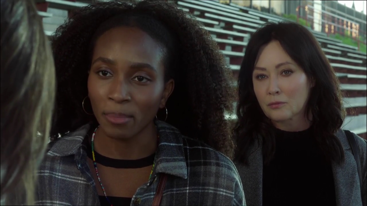 Charmed-Online-dot-nl_DyingToBelong4223.jpg Charmed-Online-dot-nl_DyingToBelong4223.jpg