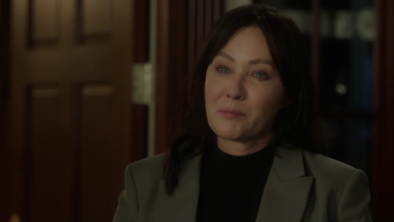 Charmed-Online-dot-nl_DyingToBelong4868.jpg Charmed-Online-dot-nl_DyingToBelong4868.jpg