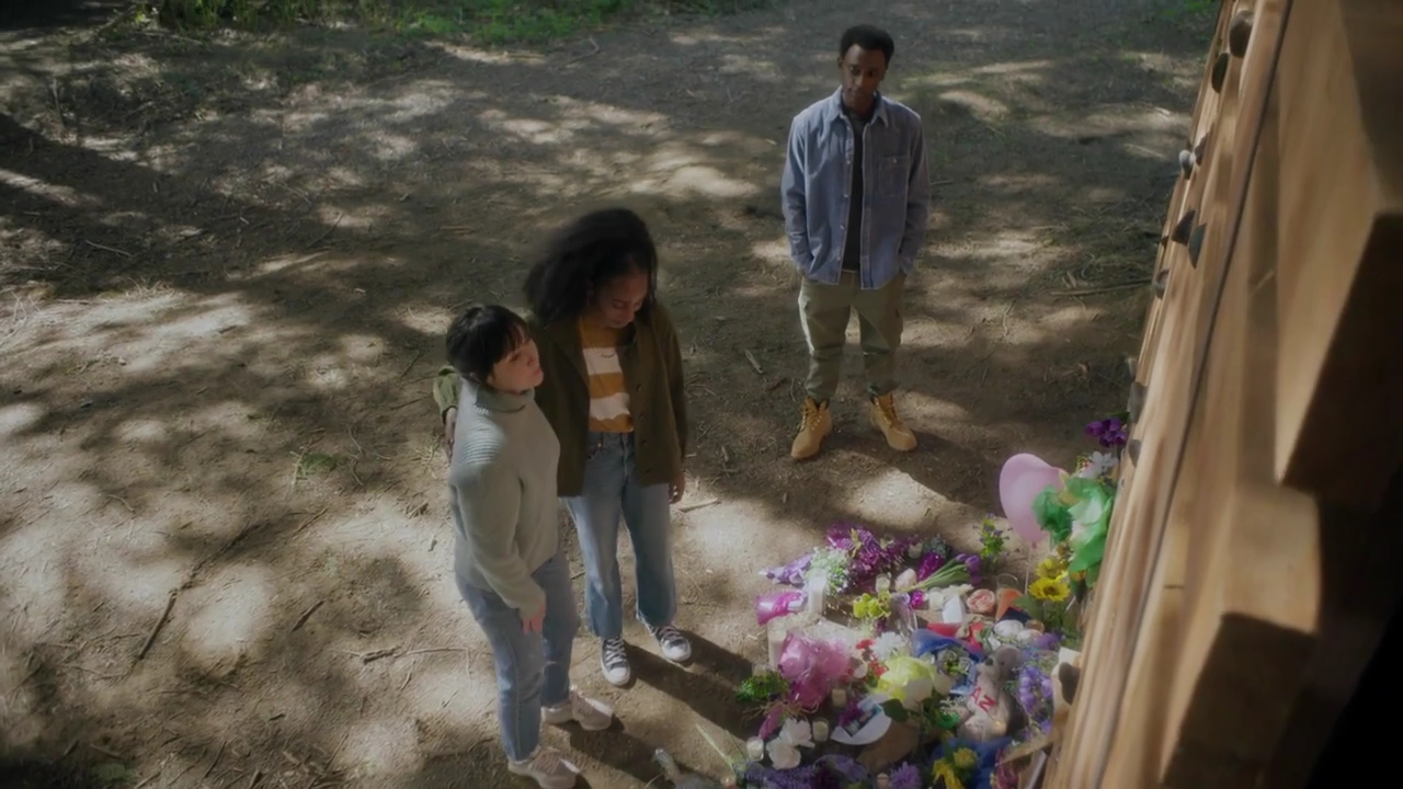 Charmed-Online-dot-nl_DyingToBelong4997.jpg Charmed-Online-dot-nl_DyingToBelong4997.jpg