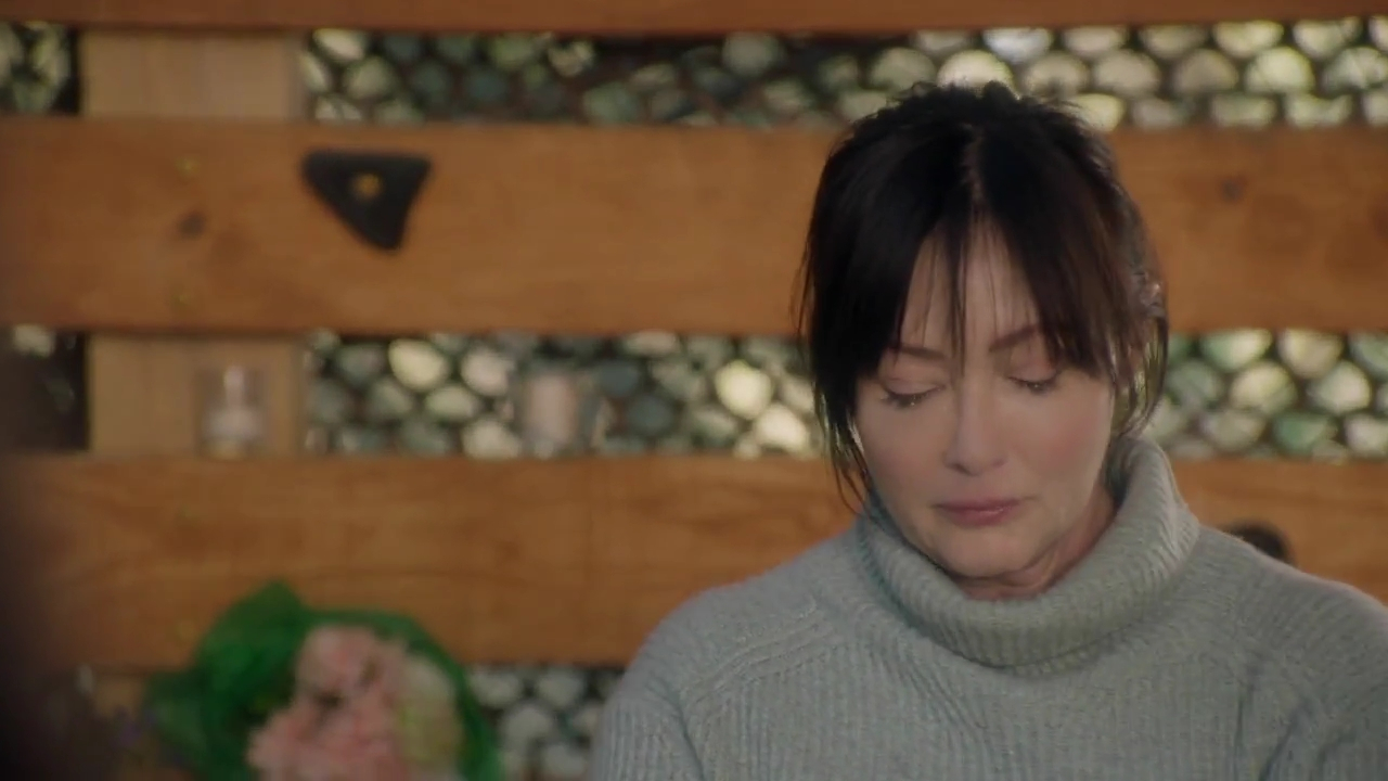 Charmed-Online-dot-nl_DyingToBelong5072.jpg Charmed-Online-dot-nl_DyingToBelong5072.jpg