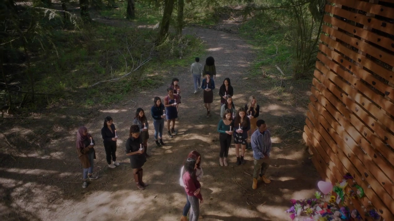 Charmed-Online-dot-nl_DyingToBelong5129.jpg Charmed-Online-dot-nl_DyingToBelong5129.jpg